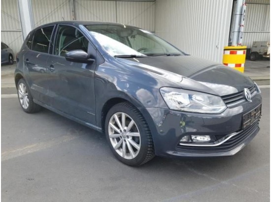 2016 Volkswagen Polo V Highline BMT/Start-Stopp 2016 Volkswagen Polo V Highline BMT/Start-Stopp