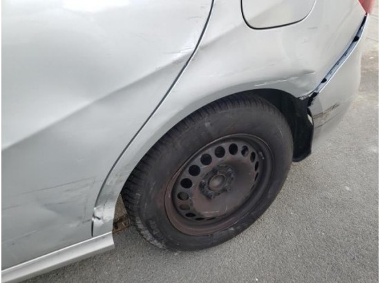 2015 Mercedes-Benz B -Klasse B 180 2015 Mercedes-Benz B -Klasse B 180