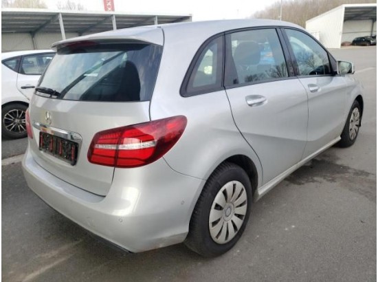 2015 Mercedes-Benz B -Klasse B 180 2015 Mercedes-Benz B -Klasse B 180