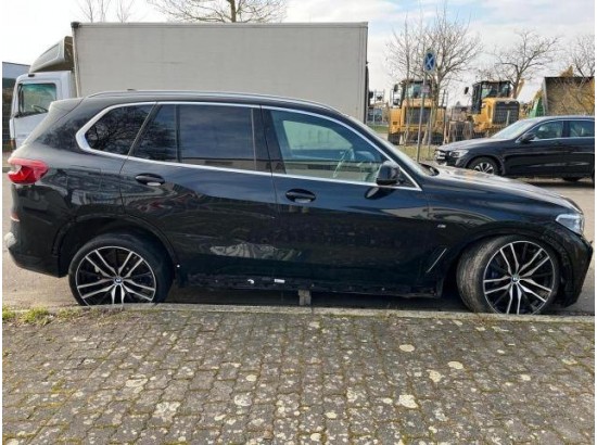2020 BMW X5 xDrive 45 e M Sport 2020 BMW X5 xDrive 45 e M Sport