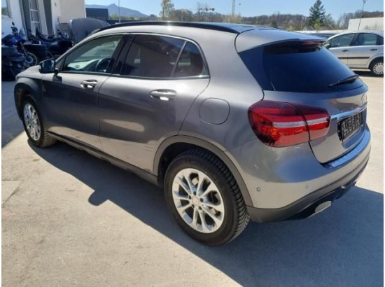 2017 Mercedes-Benz GLA -Klasse GLA 200 2017 Mercedes-Benz GLA -Klasse GLA 200