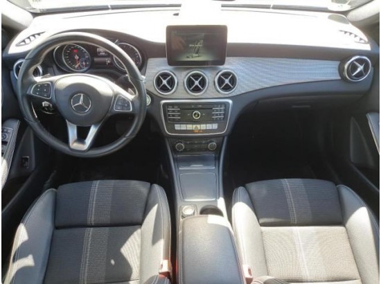 2017 Mercedes-Benz GLA -Klasse GLA 200 2017 Mercedes-Benz GLA -Klasse GLA 200