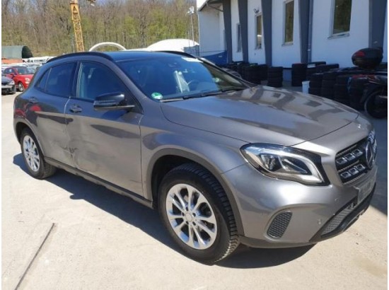 2017 Mercedes-Benz GLA -Klasse GLA 200 2017 Mercedes-Benz GLA -Klasse GLA 200