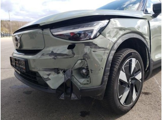 2024 Volvo XC40 Ultimate Recharge Pure Electric 2WD 2024 Volvo XC40 Ultimate Recharge Pure Electric 2WD