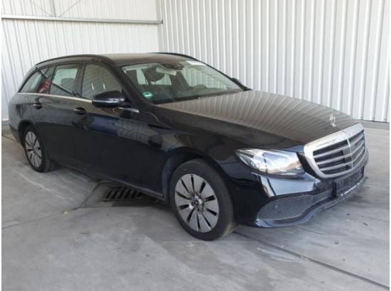 2017 Mercedes-Benz E -Klasse T-Modell E 220 d 2017 Mercedes-Benz E -Klasse T-Modell E 220 d