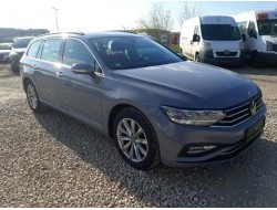 2023 Volkswagen Passat Variant Business