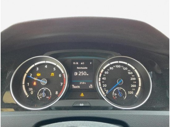 2016 Volkswagen Golf VII Lim. R BMT 4Motion 2016 Volkswagen Golf VII Lim. R BMT 4Motion