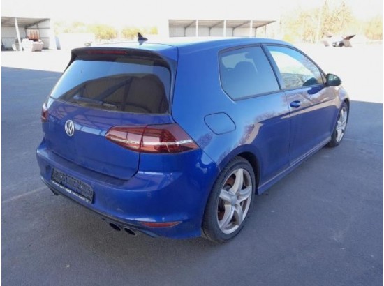2016 Volkswagen Golf VII Lim. R BMT 4Motion 2016 Volkswagen Golf VII Lim. R BMT 4Motion