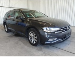 2023 Volkswagen Passat Variant Business