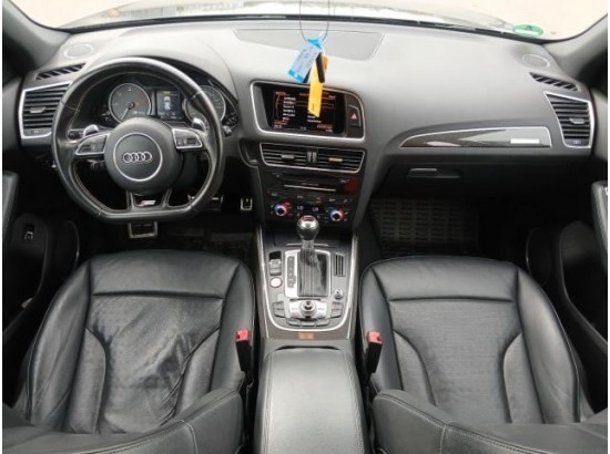 2015 Audi SQ5 3.0 TDI quattro 2015 Audi SQ5 3.0 TDI quattro