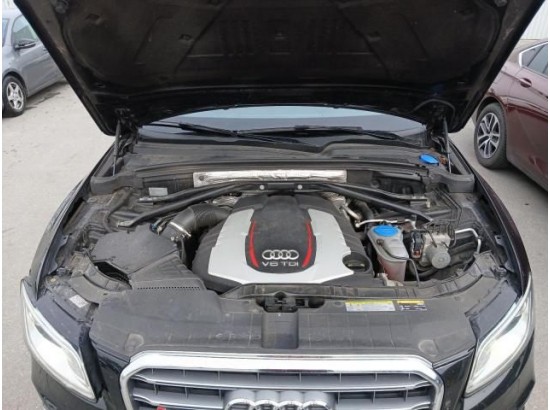 2015 Audi SQ5 3.0 TDI quattro 2015 Audi SQ5 3.0 TDI quattro