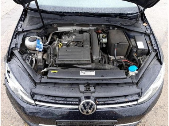 2017 Volkswagen Golf VII Lim. Highline BMT/Start-Stopp 2017 Volkswagen Golf VII Lim. Highline BMT/Start-Stopp