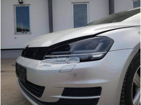 2015 Volkswagen Golf VII Lim. Comfortline BlueMotion TGI 2015 Volkswagen Golf VII Lim. Comfortline BlueMotion TGI