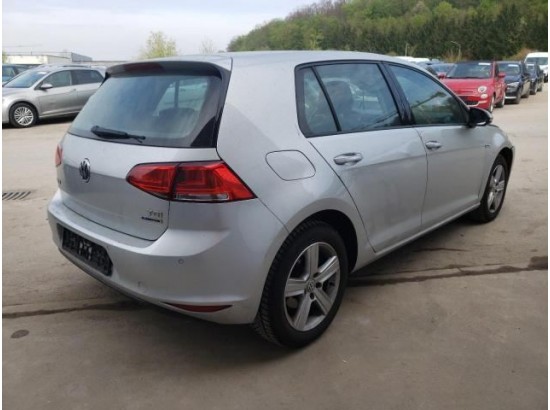 2015 Volkswagen Golf VII Lim. Comfortline BlueMotion TGI 2015 Volkswagen Golf VII Lim. Comfortline BlueMotion TGI