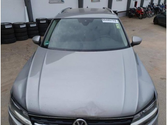 2017 Volkswagen Tiguan Sound BMT/Start-Stopp 2017 Volkswagen Tiguan Sound BMT/Start-Stopp