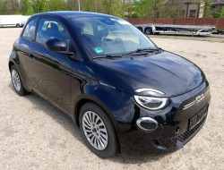 2022 FIAT 500 E Action