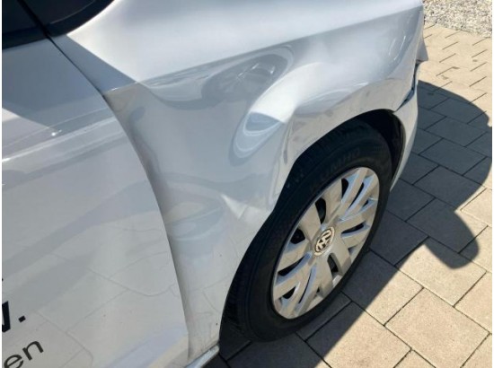 2015 Volkswagen Polo V Trendline BMT/Start-Stopp 2015 Volkswagen Polo V Trendline BMT/Start-Stopp