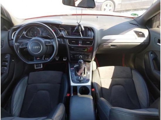 2015 Audi A4 Avant Ambition quattro 2015 Audi A4 Avant Ambition quattro