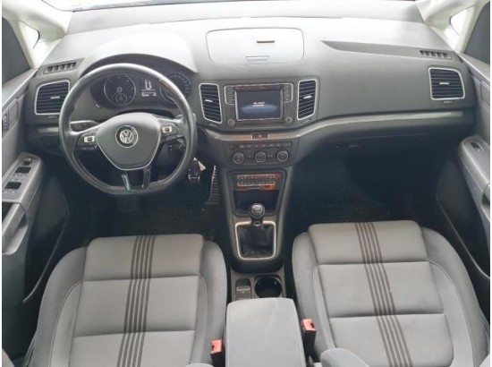 2017 Volkswagen Sharan Comfortline BMT/Start-Stopp 4Motion 2017 Volkswagen Sharan Comfortline BMT/Start-Stopp 4Motion