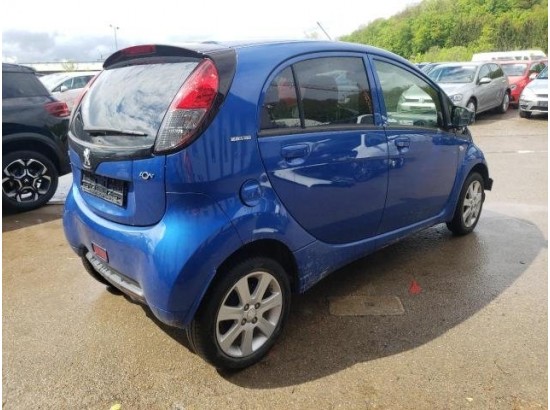 2016 Peugeot iOn 2016 Peugeot iOn