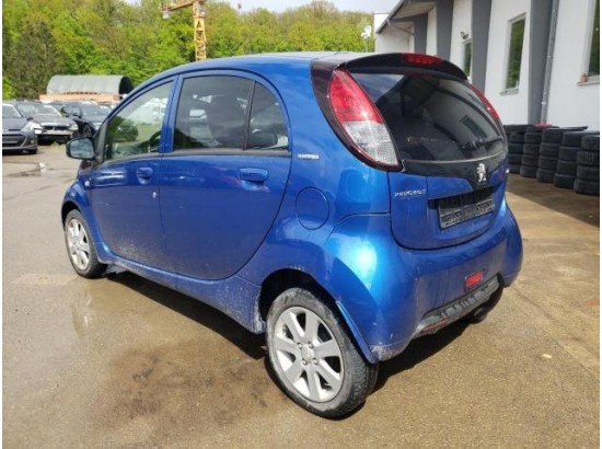 2016 Peugeot iOn 2016 Peugeot iOn