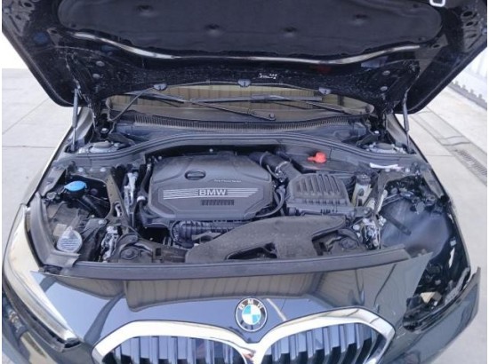 2024 BMW 1er Lim. 118 i Advantage 2024 BMW 1er Lim. 118 i Advantage