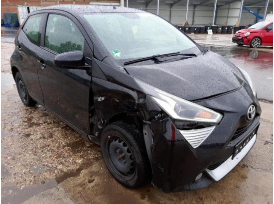 2019 Toyota AYGO x-play club 2019 Toyota AYGO x-play club