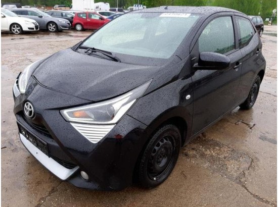 2019 Toyota AYGO x-play club 2019 Toyota AYGO x-play club