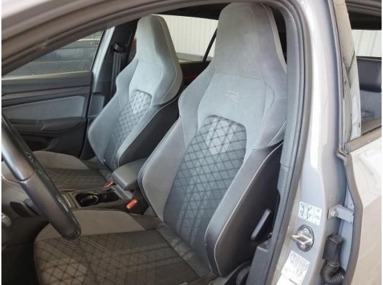 2022 Volkswagen Golf VIII Variant R-Line 2022 Volkswagen Golf VIII Variant R-Line