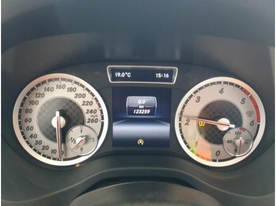 2015 Mercedes-Benz A -Klasse A 200 CDI / d 2015 Mercedes-Benz A -Klasse A 200 CDI / d