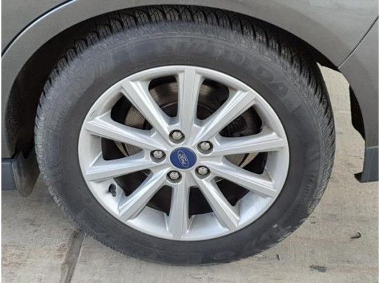 2017 Ford C-Max Titanium 2017 Ford C-Max Titanium
