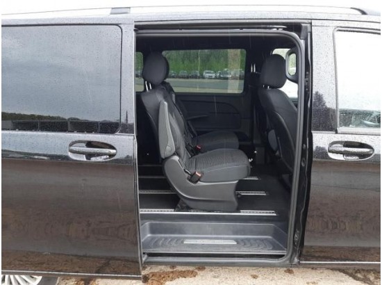 2024 Mercedes-Benz V -Klasse V 220/250/300 d extralang 2024 Mercedes-Benz V -Klasse V 220/250/300 d extralang