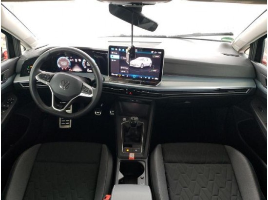 2025 Volkswagen Golf VIII Lim. 1.5 TSI 85 kW Goal 2025 Volkswagen Golf VIII Lim. 1.5 TSI 85 kW Goal