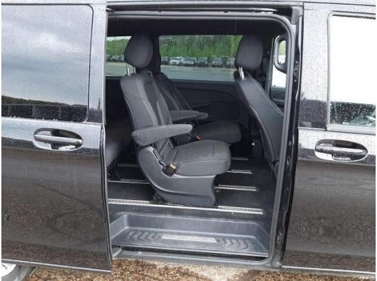 2024 Mercedes-Benz V -Klasse V 220/250/300 d extralang 2024 Mercedes-Benz V -Klasse V 220/250/300 d extralang