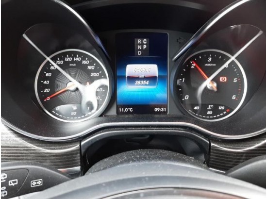 2024 Mercedes-Benz V -Klasse V 220/250/300 d extralang 2024 Mercedes-Benz V -Klasse V 220/250/300 d extralang