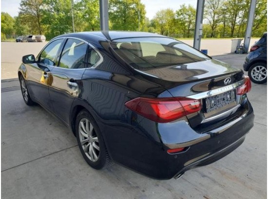 2018 Infiniti M M35 Hybrid GT 2018 Infiniti M M35 Hybrid GT