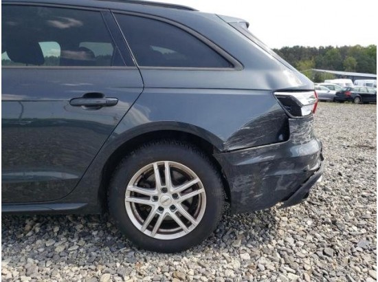 2020 Audi A4 Avant 35 TDI advanced 2020 Audi A4 Avant 35 TDI advanced
