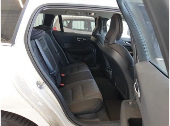 2022 Volvo V60 Kombi Core 2022 Volvo V60 Kombi Core