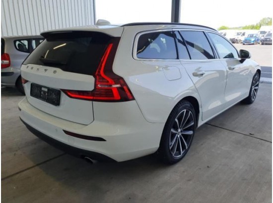 2022 Volvo V60 Kombi Core 2022 Volvo V60 Kombi Core
