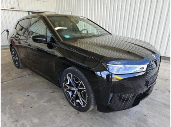 2022 BMW iX 40 xDrive Sport 2022 BMW iX 40 xDrive Sport