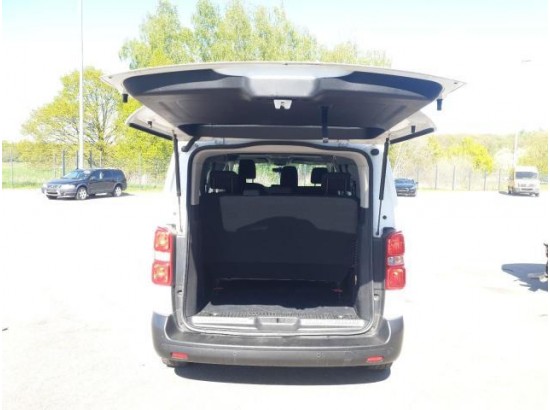 2022 Opel Vivaro Kombi M 2022 Opel Vivaro Kombi M