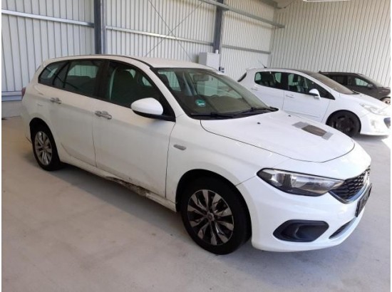 2020 FIAT Tipo 2020 FIAT Tipo