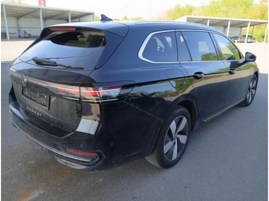 2025 Volkswagen Passat Variant 2.0 TDI 110 kW Elegance 2025 Volkswagen Passat Variant 2.0 TDI 110 kW Elegance