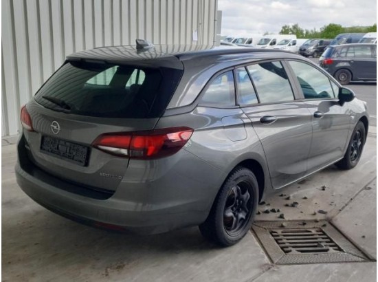 2018 Opel Astra K Sports Tourer Business 2018 Opel Astra K Sports Tourer Business