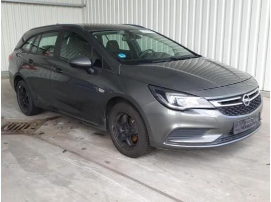 2018 Opel Astra K Sports Tourer Business 2018 Opel Astra K Sports Tourer Business