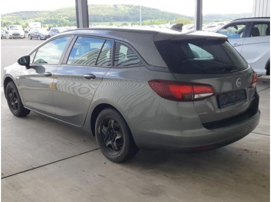 2018 Opel Astra K Sports Tourer Business 2018 Opel Astra K Sports Tourer Business