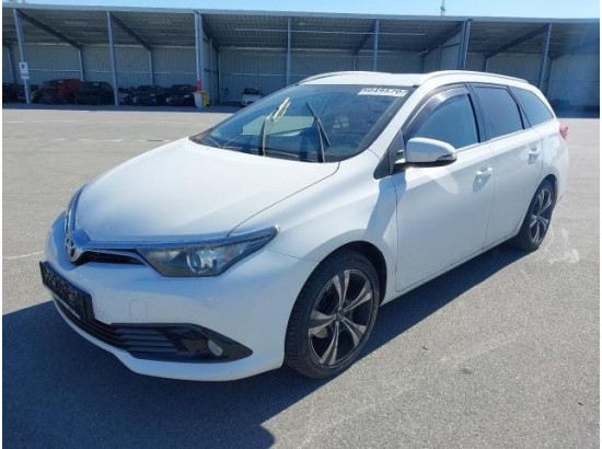 2015 Toyota Auris Touring Sports Design Edition 2015 Toyota Auris Touring Sports Design Edition