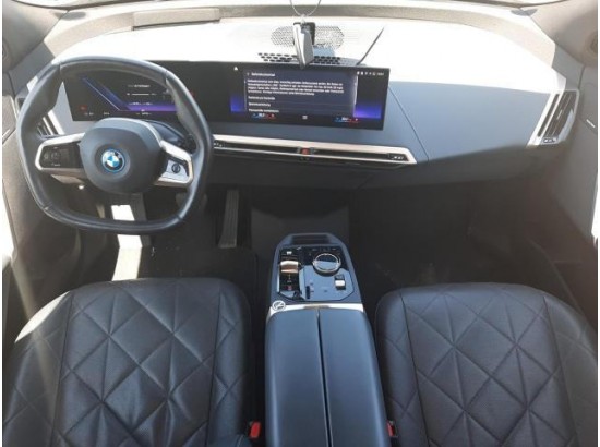 2022 BMW iX 40 xDrive Sport 2022 BMW iX 40 xDrive Sport