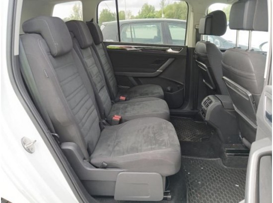 2021 Volkswagen Touran Highline BMT/Start-Stopp 2021 Volkswagen Touran Highline BMT/Start-Stopp
