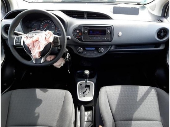 2017 Toyota Yaris Hybrid Basis 2017 Toyota Yaris Hybrid Basis
